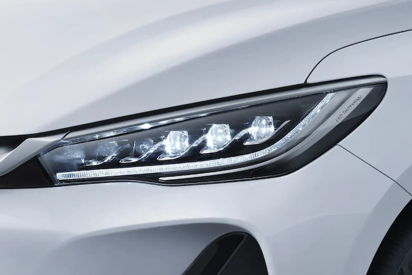 byd-emax-7-headlight