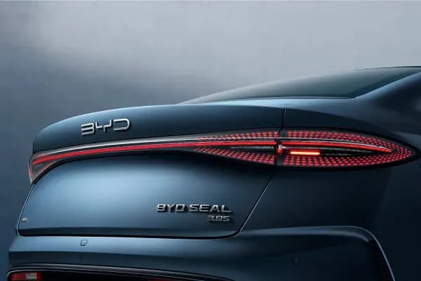 byd-seal-tail-lamp