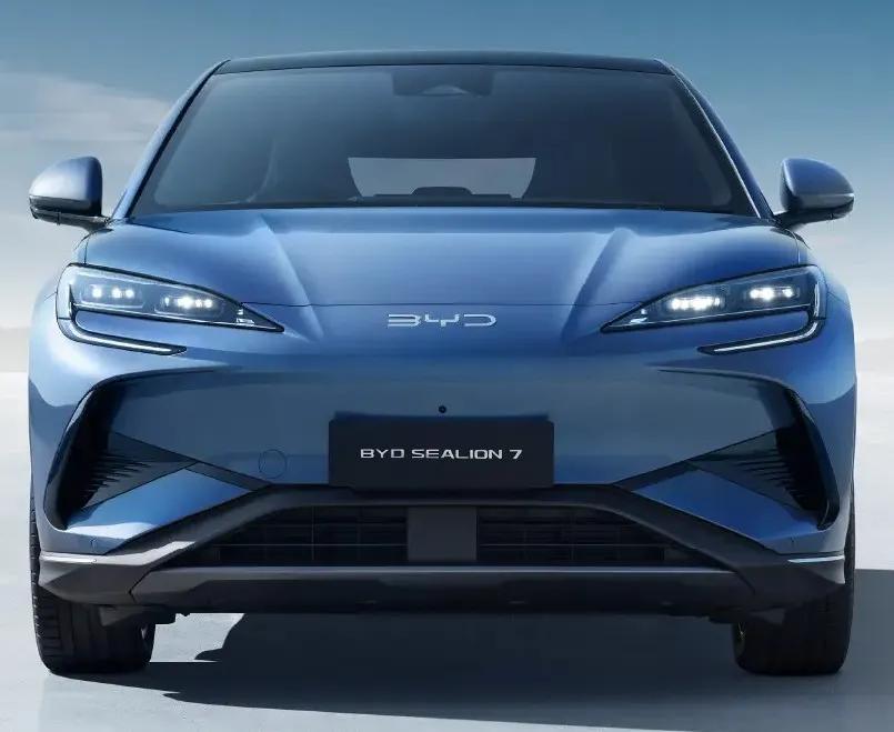 byd-sealion-7-front-view