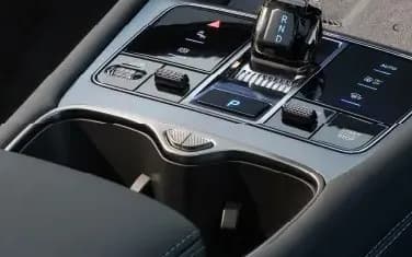 byd-sealion-7-gear-lever