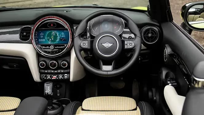 cooper-convertible-interior-steering-wheel