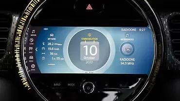 cooper-se-interior-infotainment-system