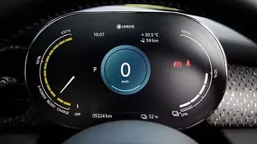 cooper-se-interior-instrument-cluster