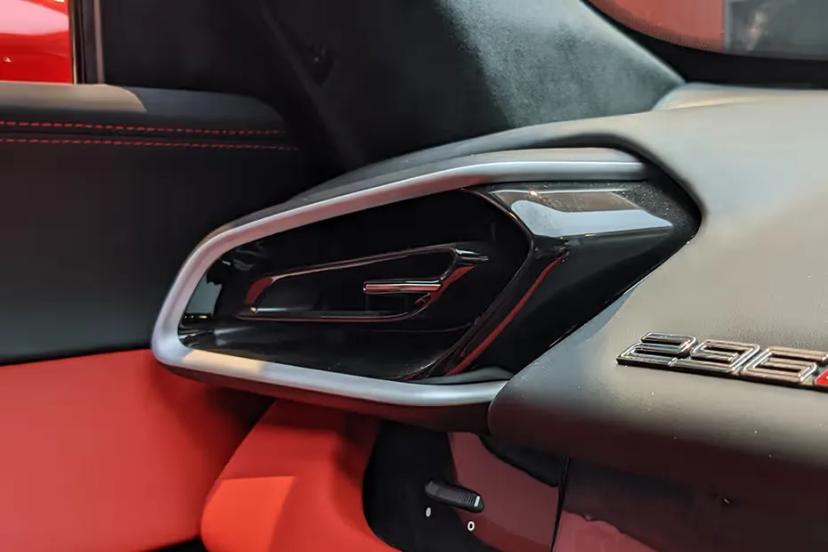 ferrari-296-gtb-ac-vents
