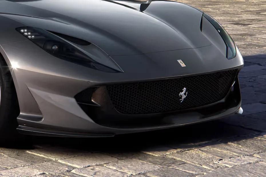 ferrari-812-grille