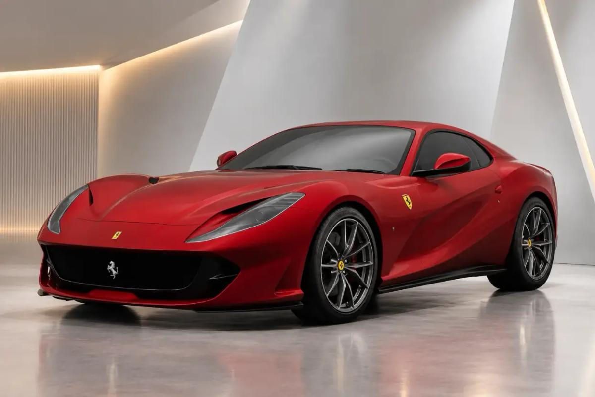 Ferrari 812