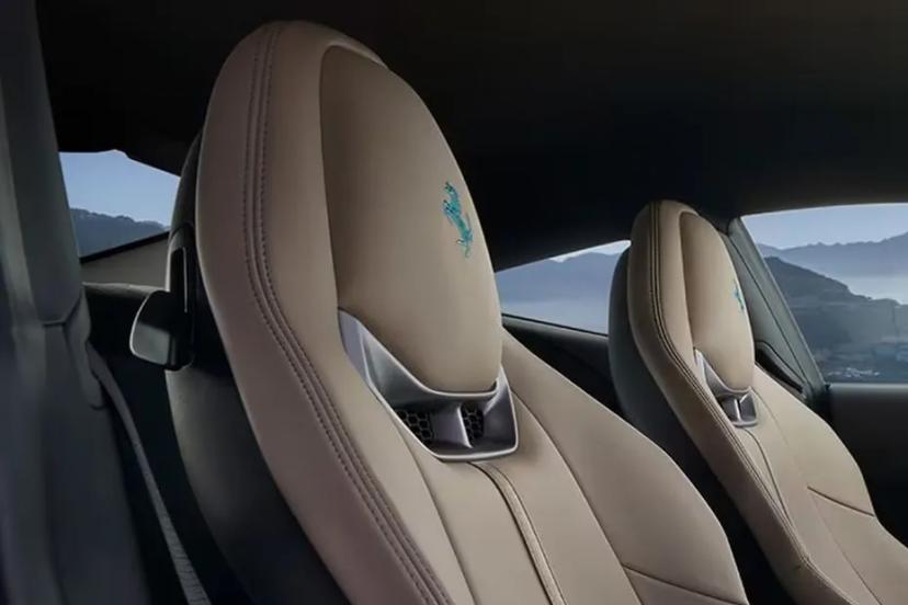 ferrari-amalfi-seat-headrest