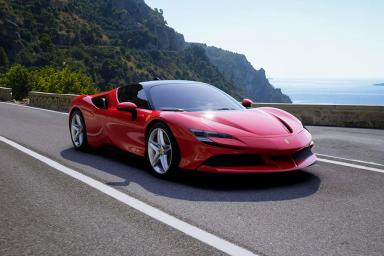 Ferrari SF90 Stradale preview 2