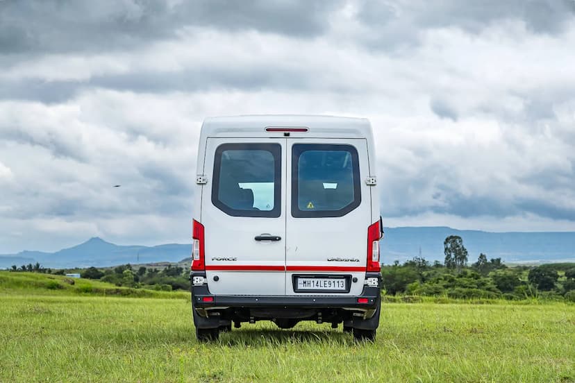 force-urbania-rear-view