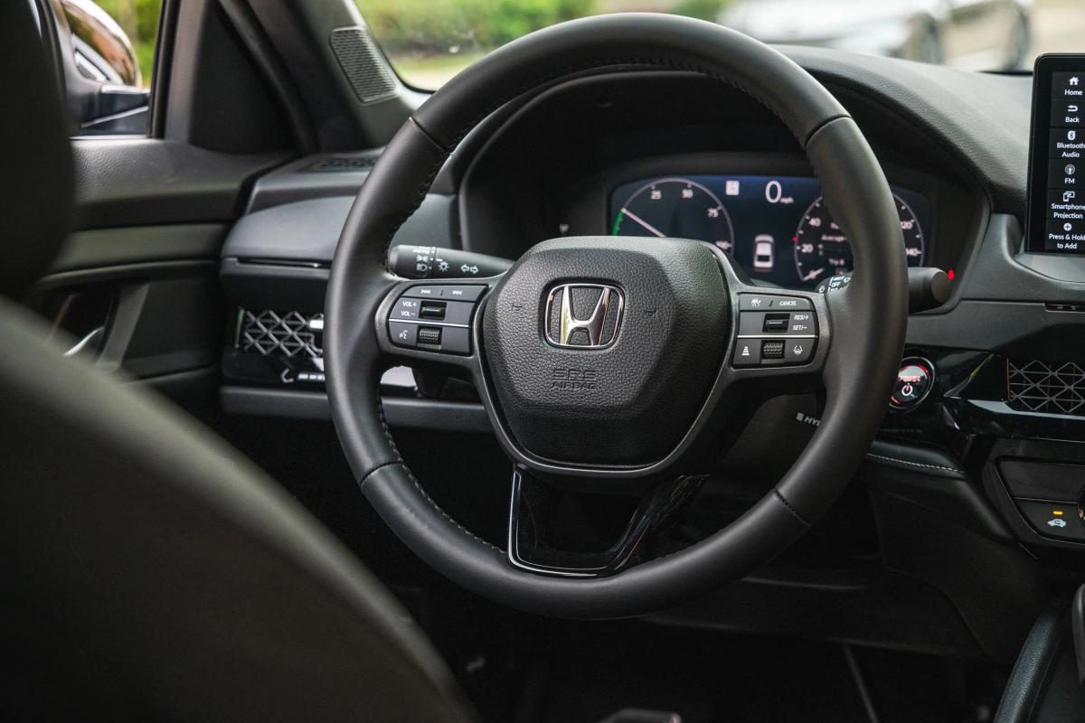 honda-accord-steering-with-control