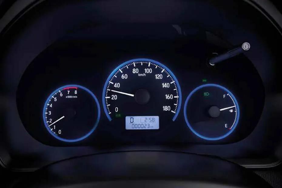 honda-brio-instrument-console