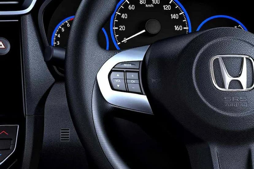 honda-brio-steering-controls