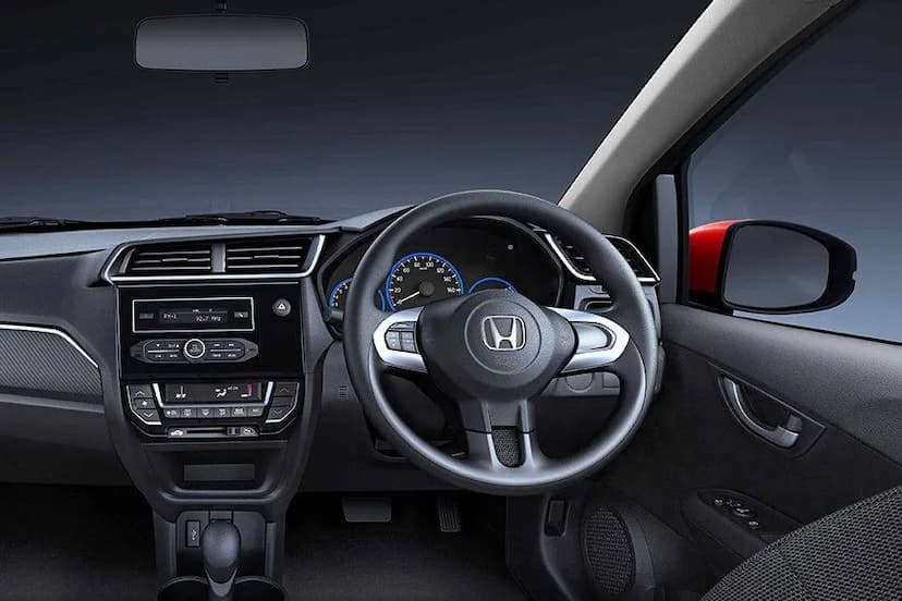 honda-brio-steering