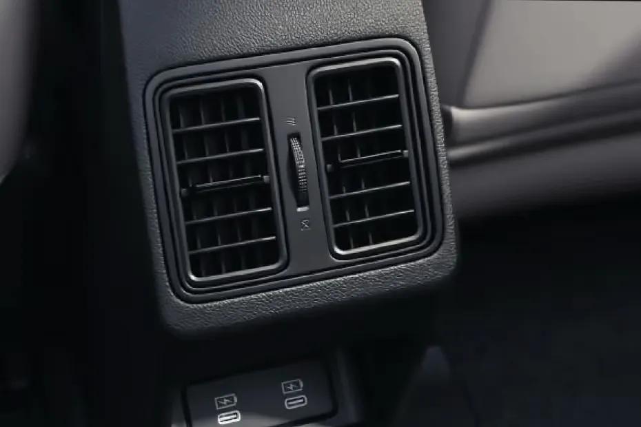 honda-city-floor-mounted-ac-vents