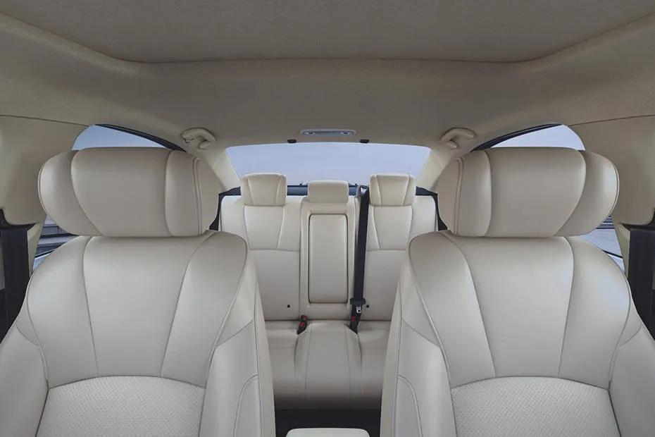 honda-city-hybrid-seats