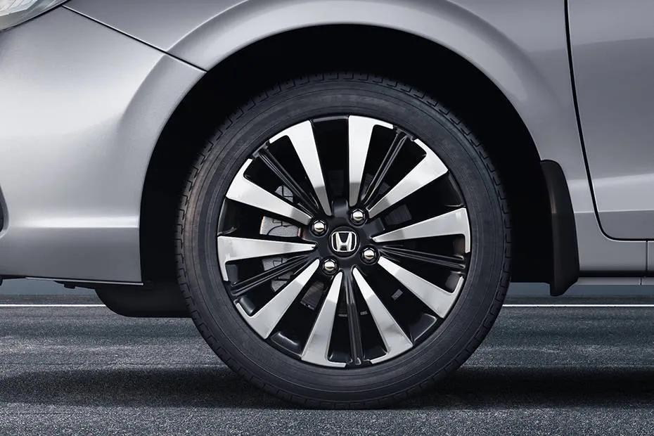 honda-city-hybrid-wheel