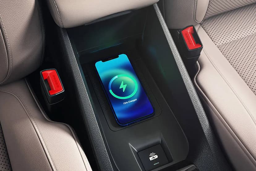 honda-city-hybrid-wireless-phone-charging