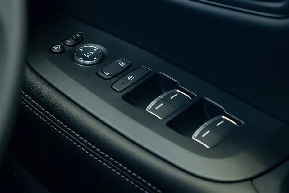 Zr V Door Controls