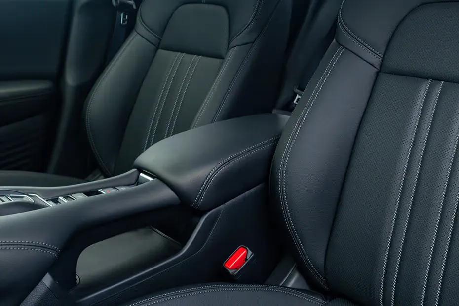 Zr V Front Armrest