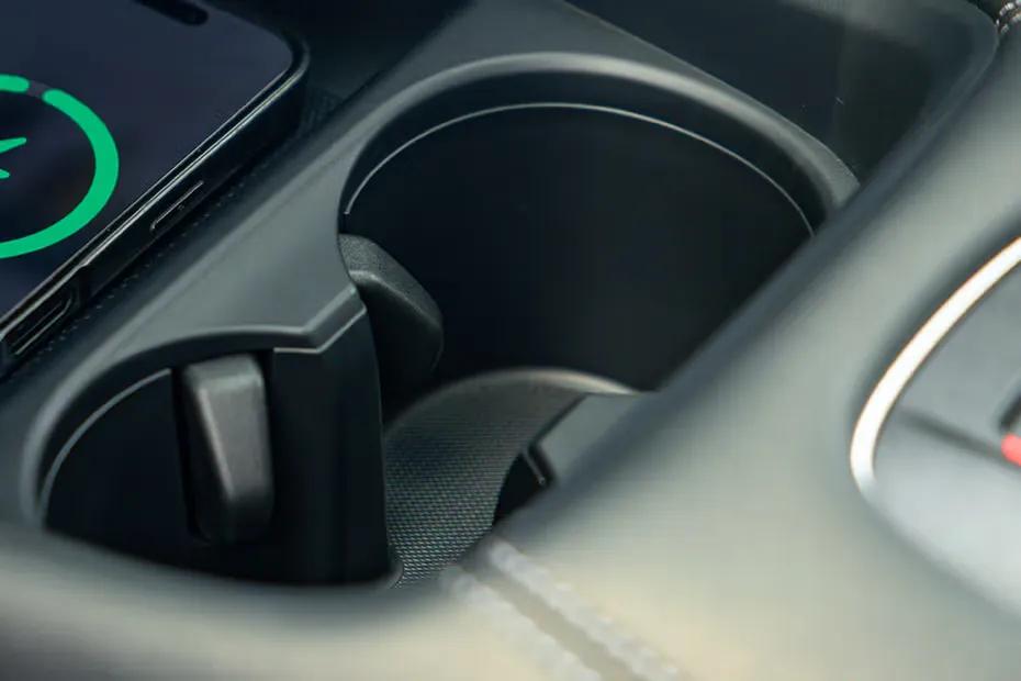 Zr V Front Cup Holder