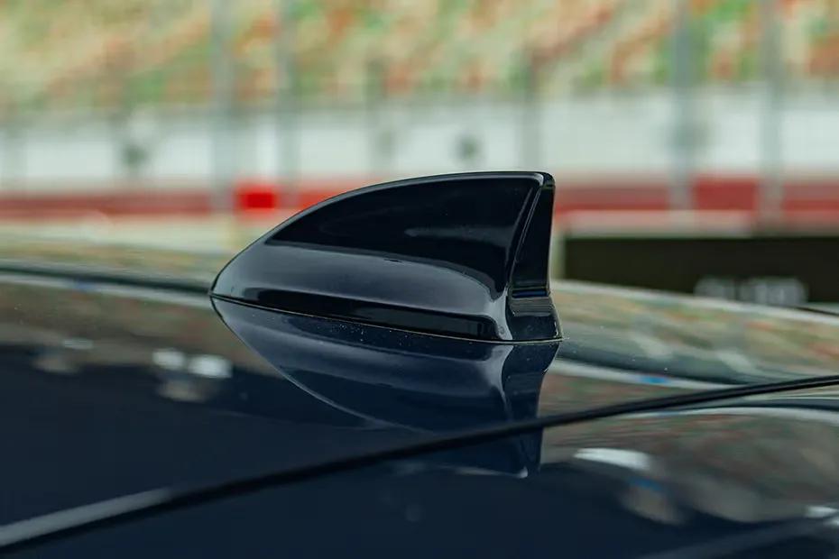 Zr V Shark Fin Antenna
