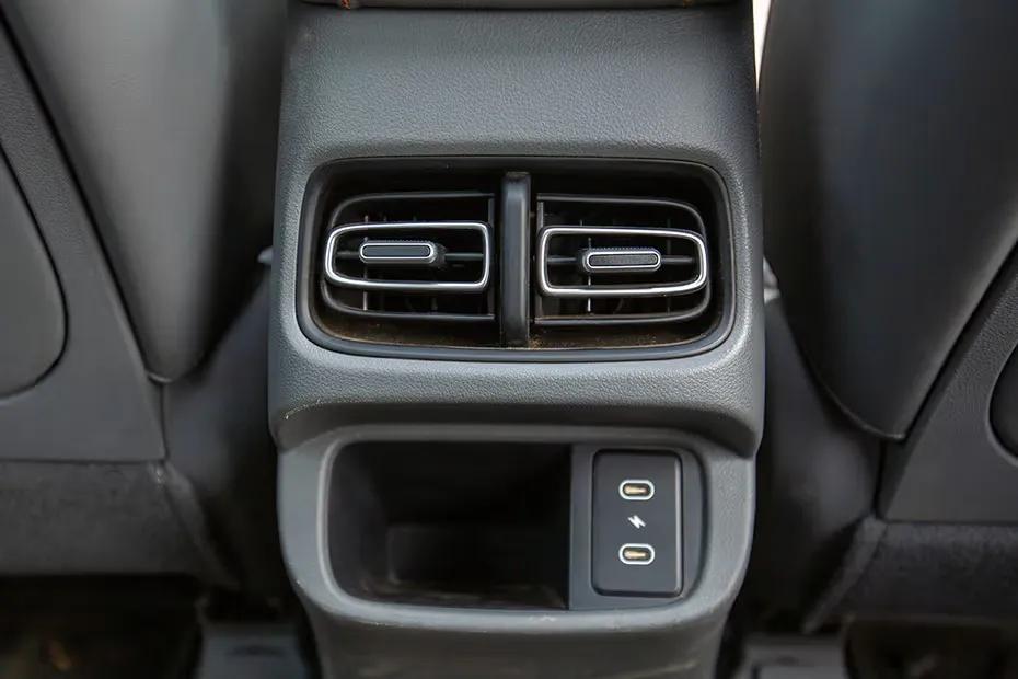 hyundai-creta-floor-mounted-ac-vents