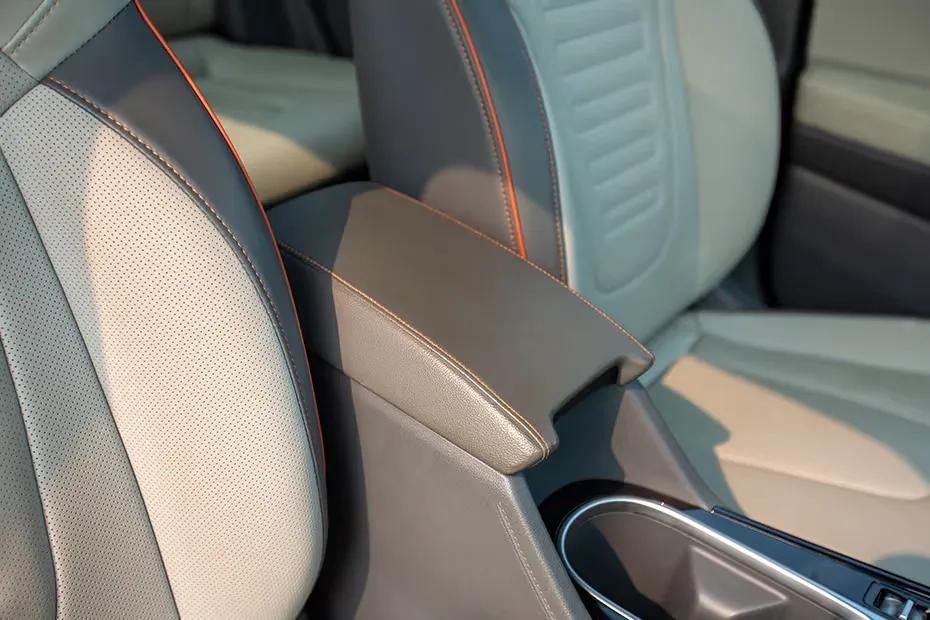 hyundai-creta-front-armrest