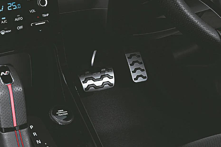 hyundai-creta-n-line-pedals