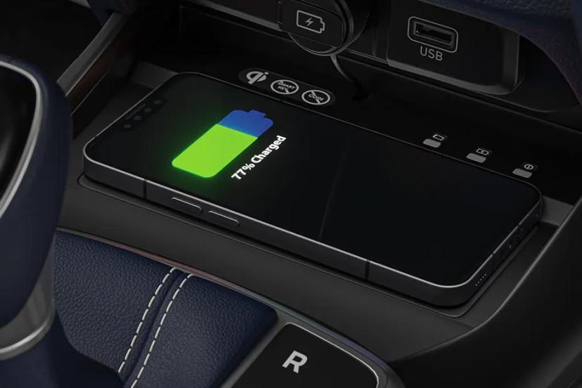 hyundai-exter-wireless-charging-pad