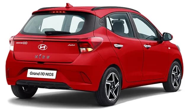 hyundai-grand-i10-nois-rear-right-view