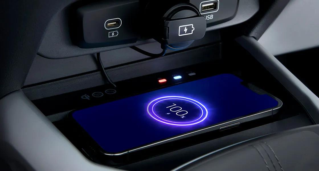 hyundai-grand-i10-nois-wireless-phone-charger