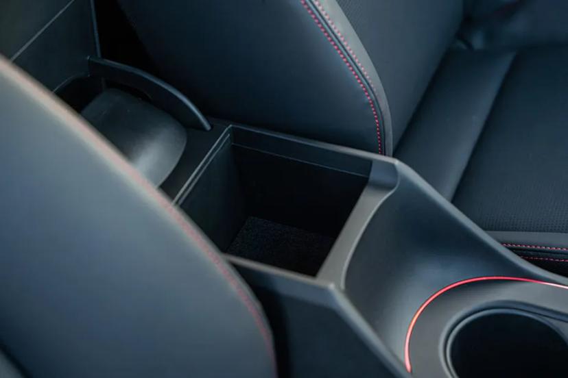 hyundai-venue-n-line-front-arm-rest-storage