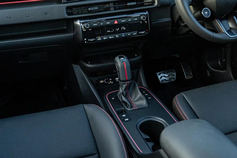 hyundai-venue-n-line-gear-shifter