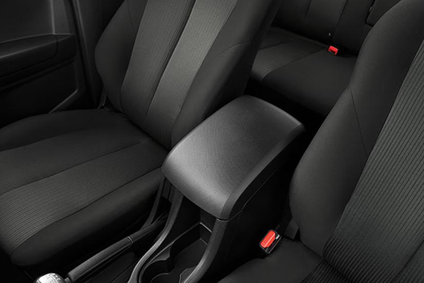 isuzu-hi-lander-front-armrest