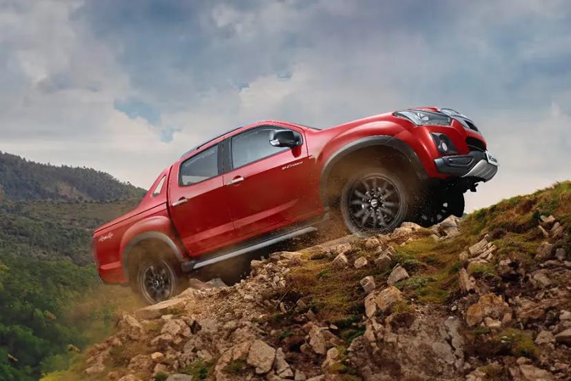 isuzu-v-cross-hill-assist