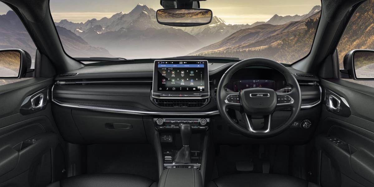 jeep-compass-dash-board