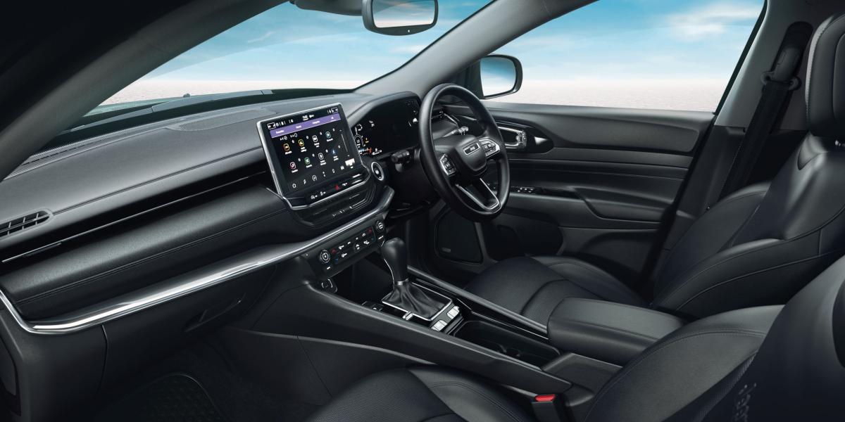 jeep-compass-front-seats