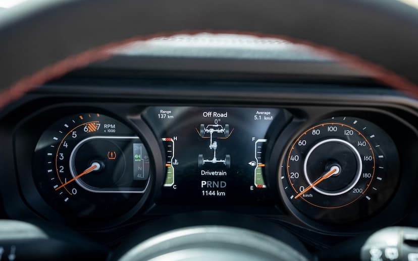 jeep-wragler-instrument-cluster