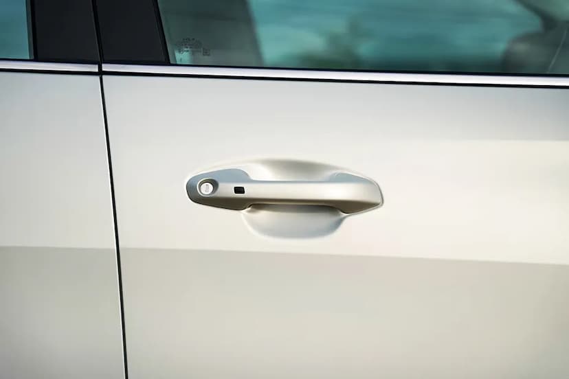 kia-carens-clavis-ev-door-handle