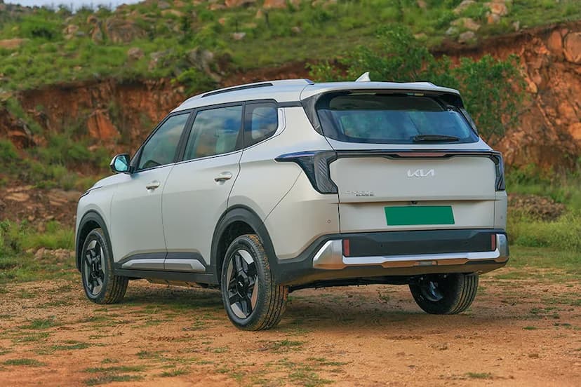 kia-carens-clavis-ev-rear-left-view