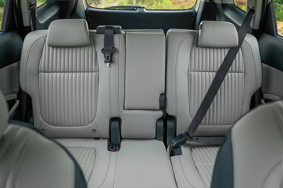 kia-carens-clavis-ev-rear-seat