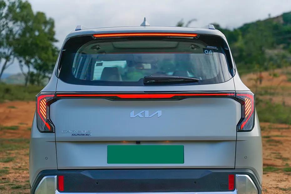 kia-carens-clavis-ev-taillight