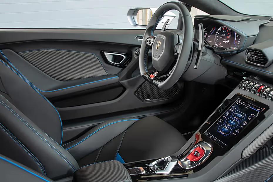 lamborghini-huracan-evo-dashboard
