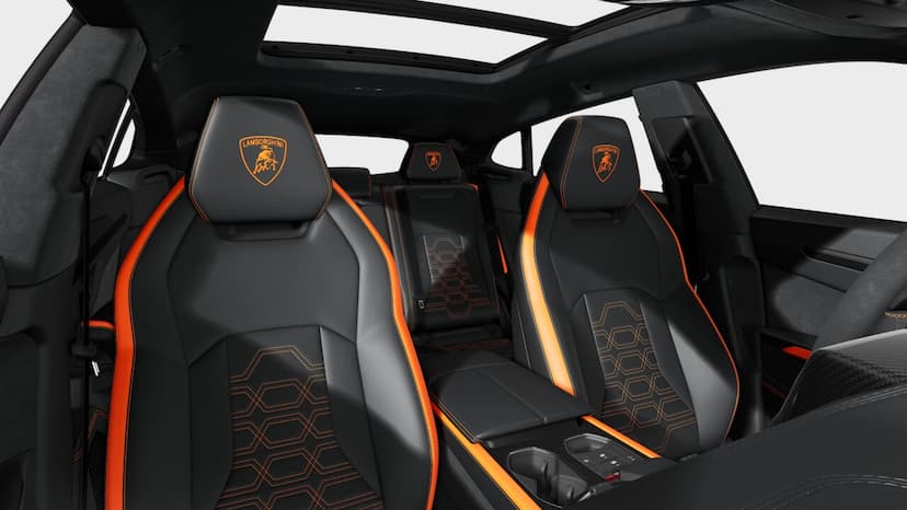 lamborghini-urus-front-seats