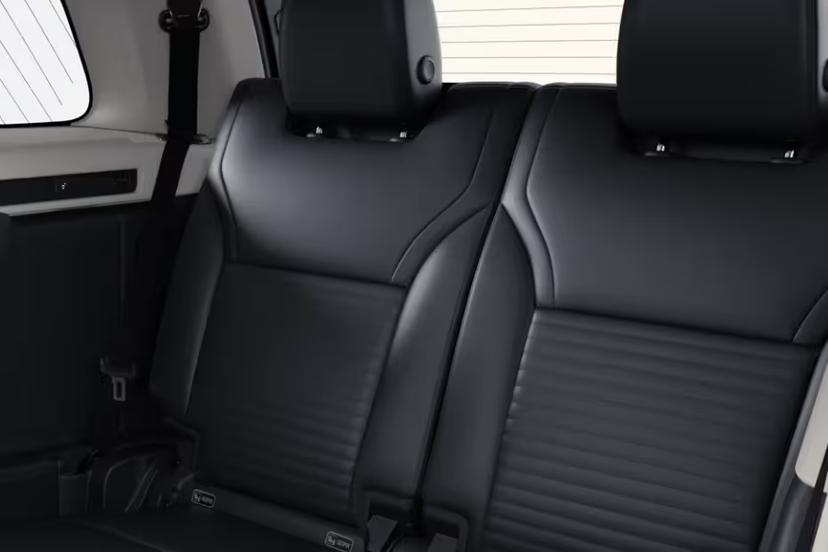 land-rover-discovery-rear-seats