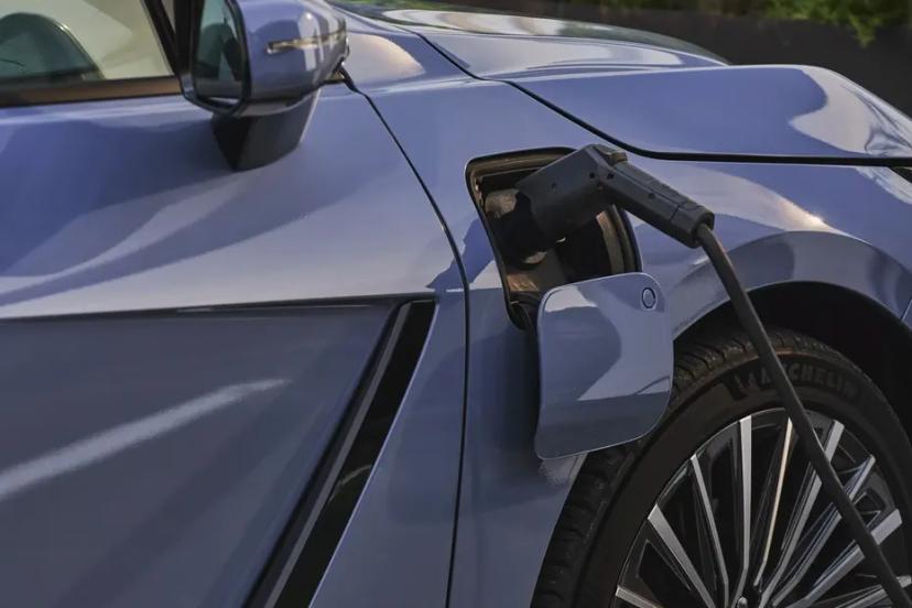 lexus-es-ev-charging-port-open