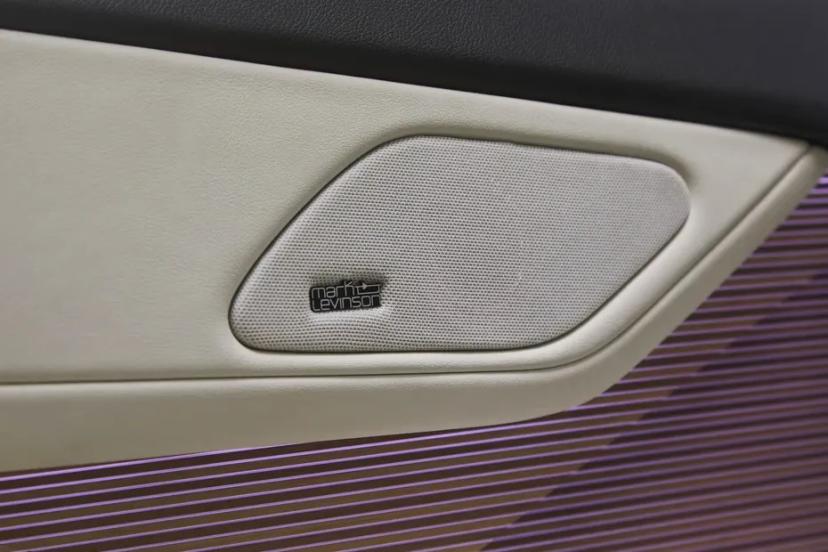lexus-es-speakers
