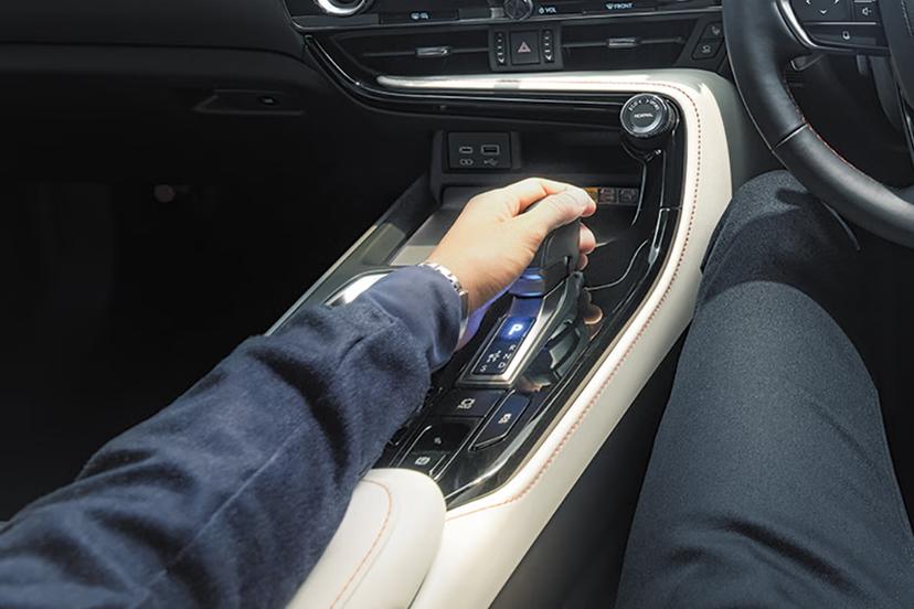 lexus-nx-gear-shifter