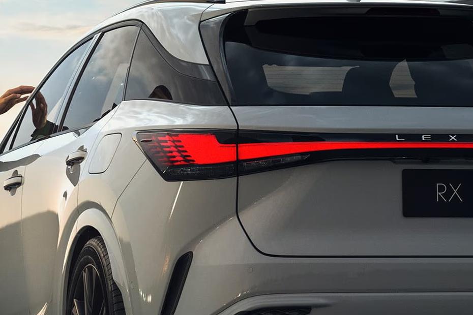 lexus-rx-taillight
