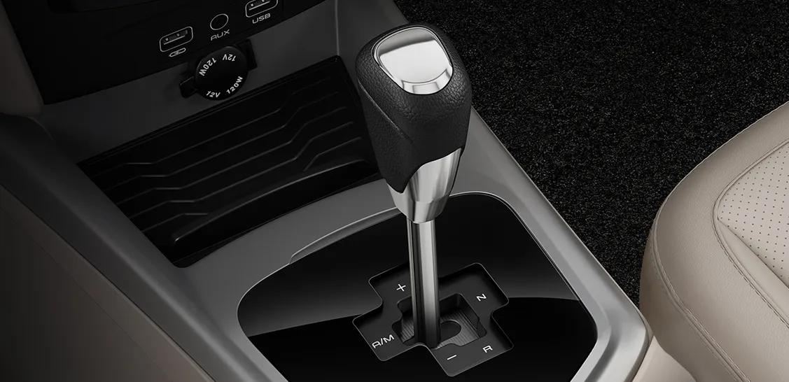 mahindra-XUV-300-gear-lever